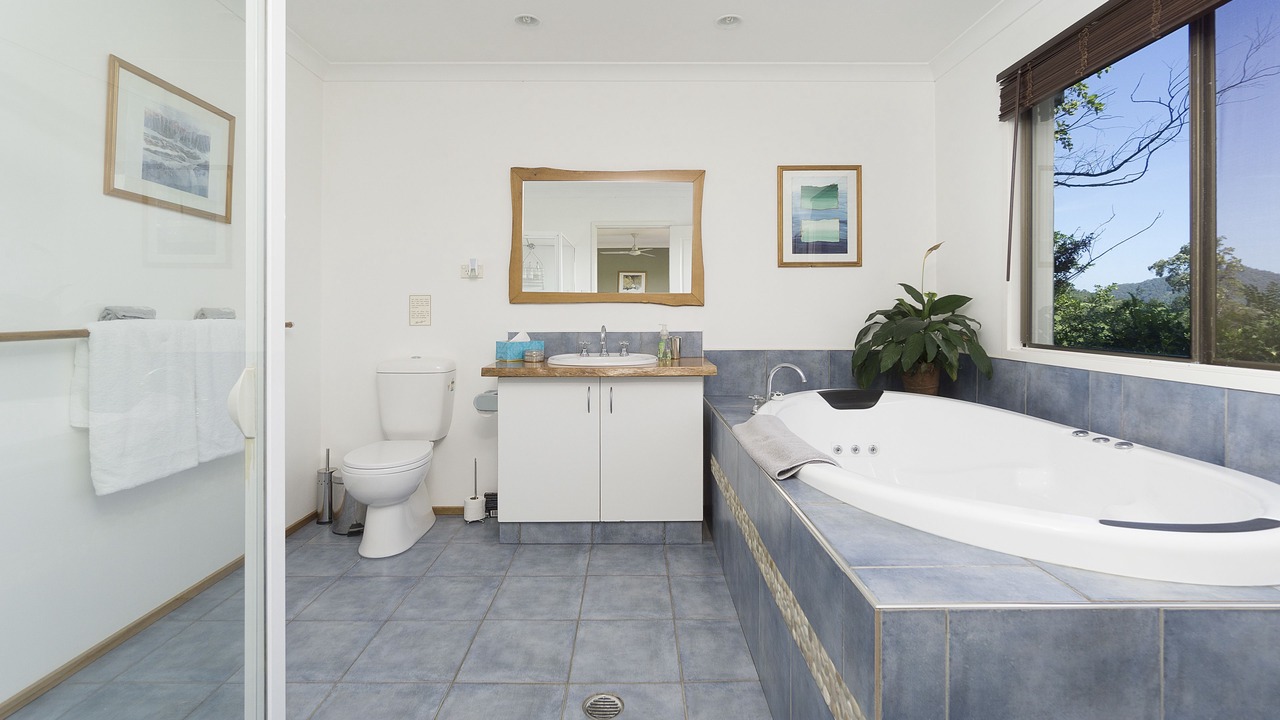Photo of Bathroom in Upper Crystal Creek