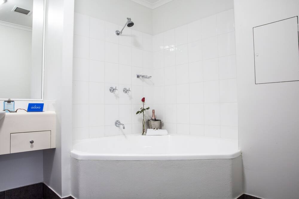Photo of Bathroom in Camperdown