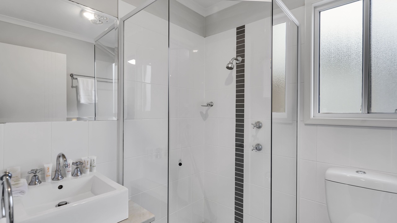 Photo of Bathroom in One Mile