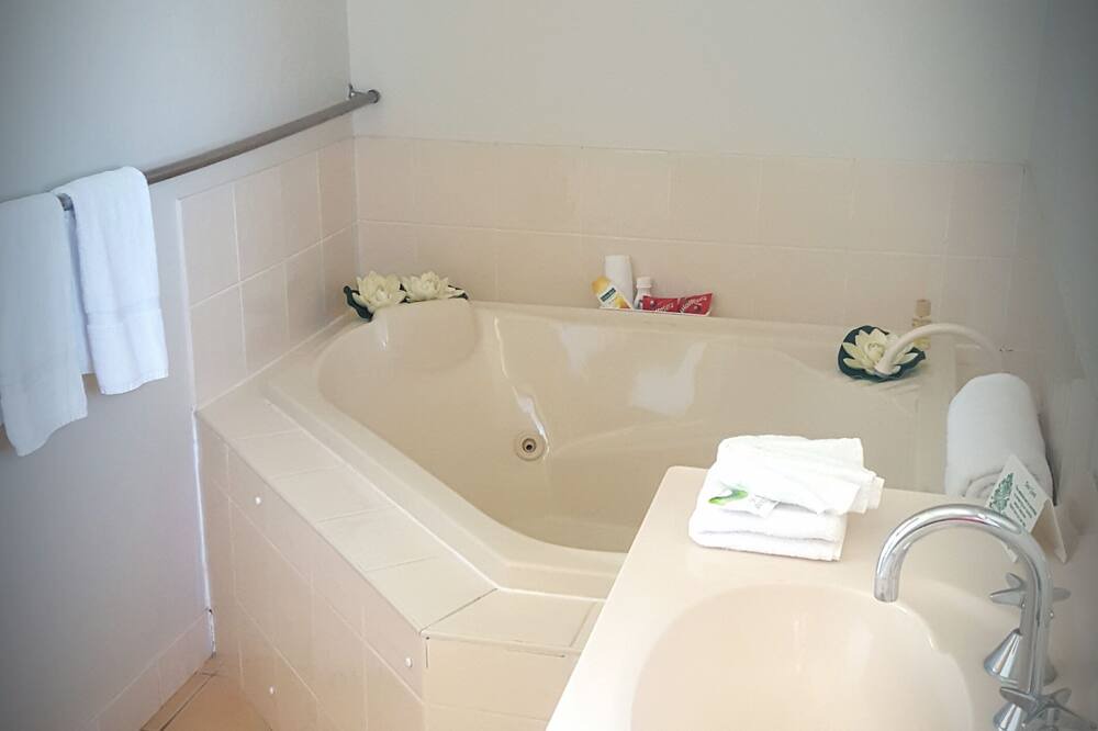 Photo of Bathroom in Biloela