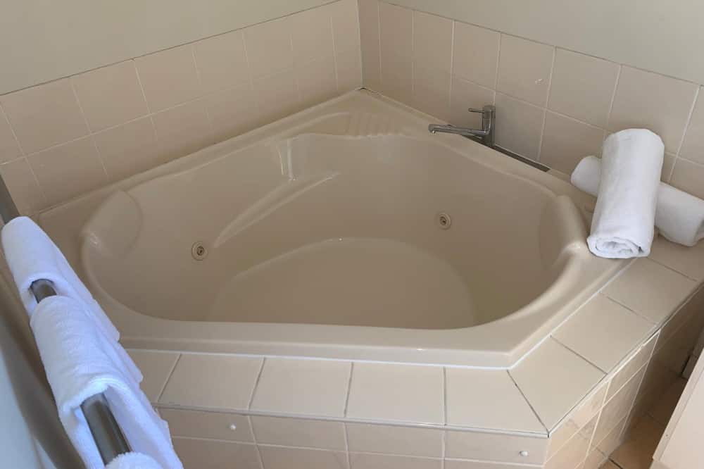 Photo of Bathroom in Biloela
