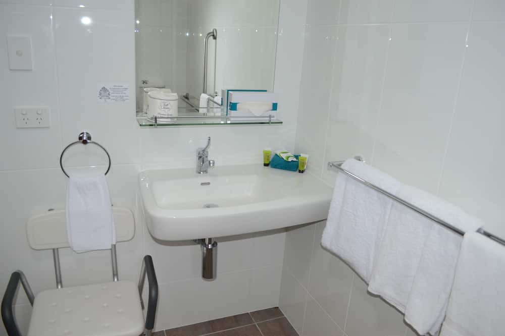 Photo of Bathroom in Biloela