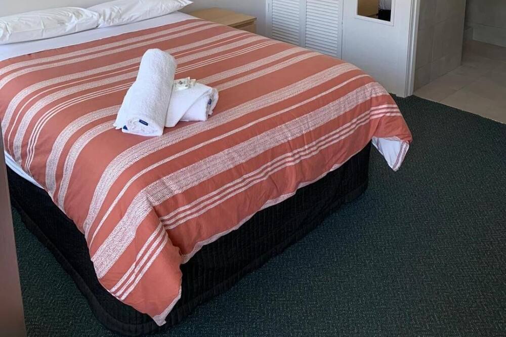 Photo of Bedroom in Mount Beauty