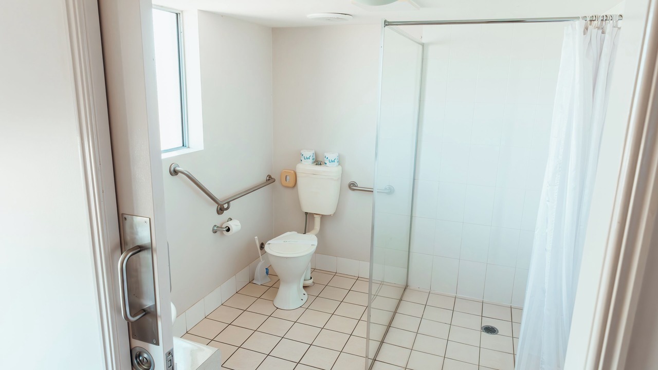 Photo of Bathroom in Emerald