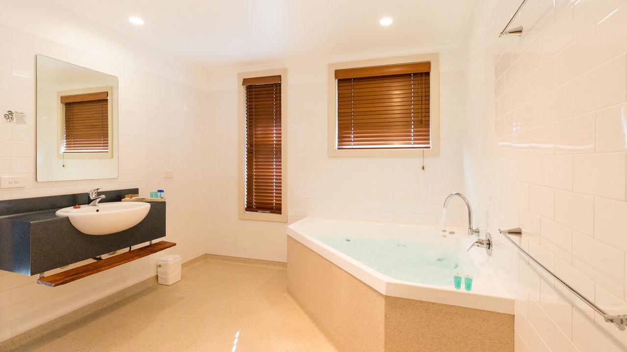 Photo of Bathroom in Apollo Bay