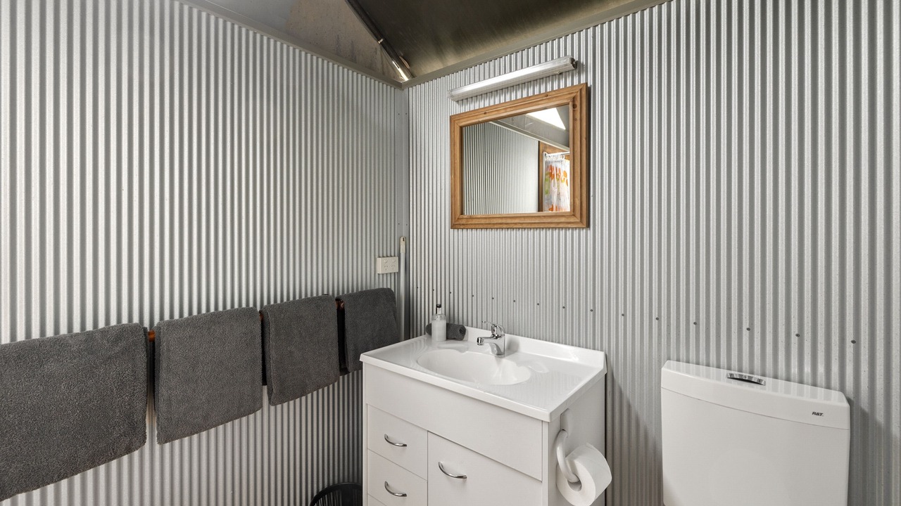 Photo of Bathroom in Lorne
