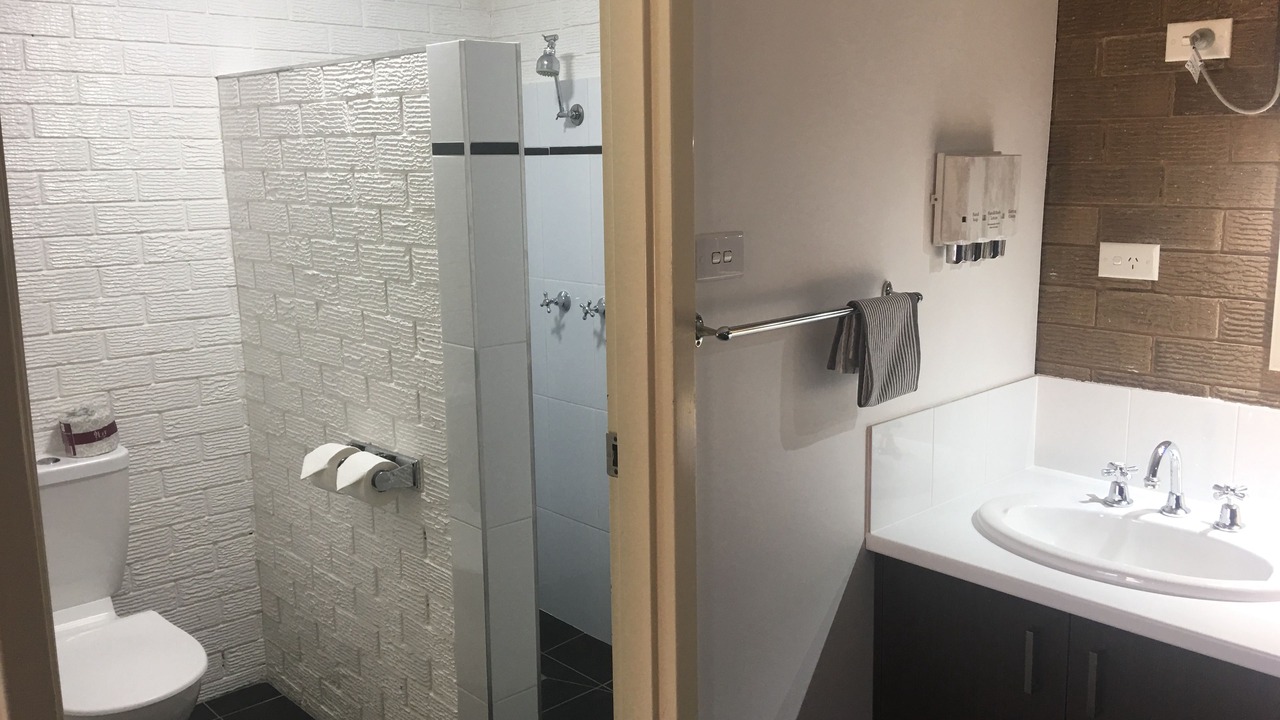 Photo of Bathroom in Narrandera