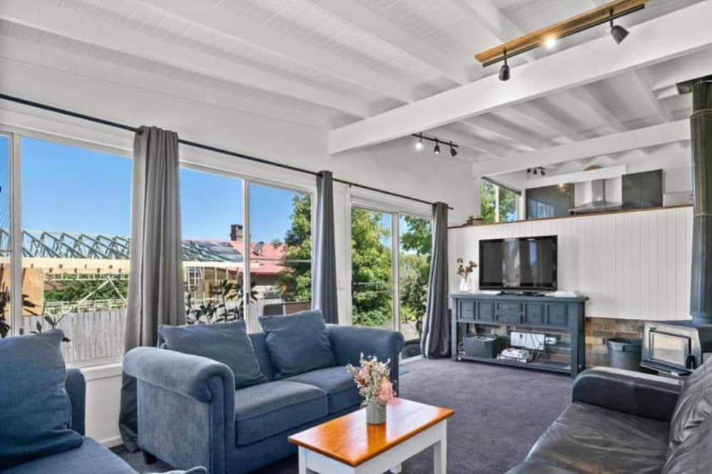 Photo of Livingroom in Armidale