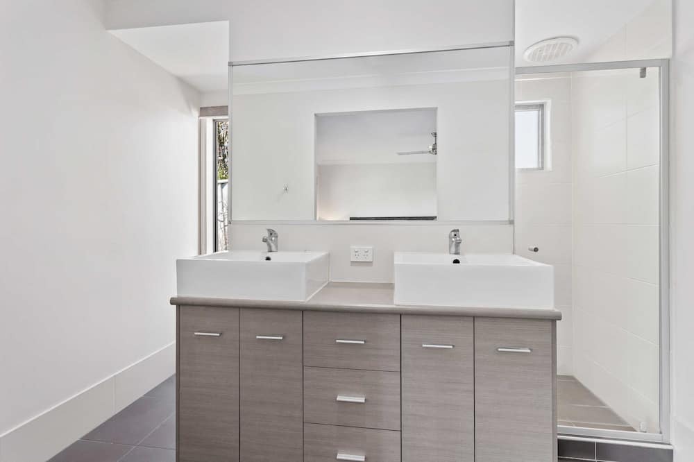 Photo of Bathroom in Burleigh Waters