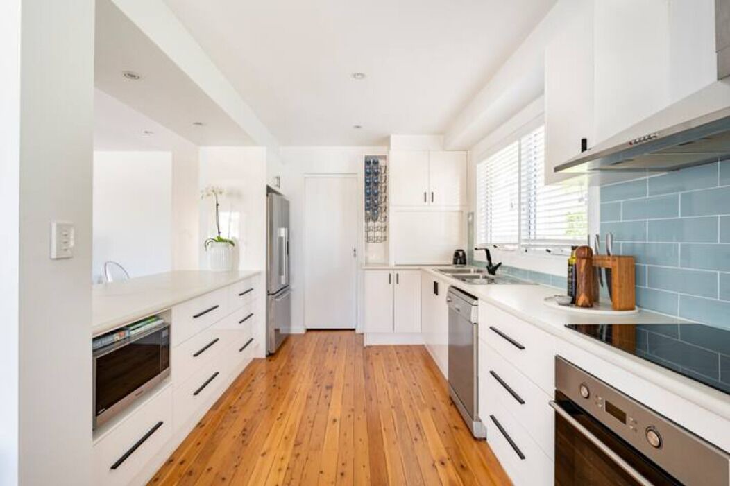 Photo of Kitchen in Mermaid Waters