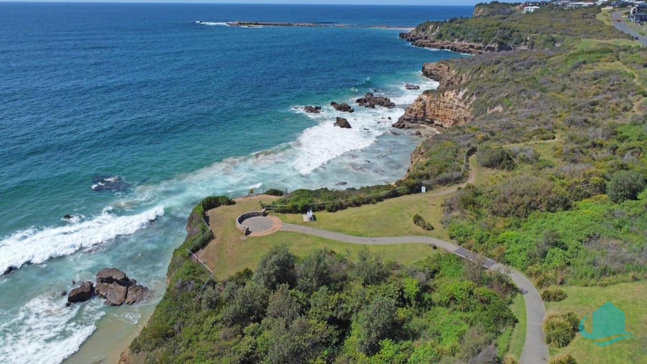 Photo of Outdoor in Caves Beach