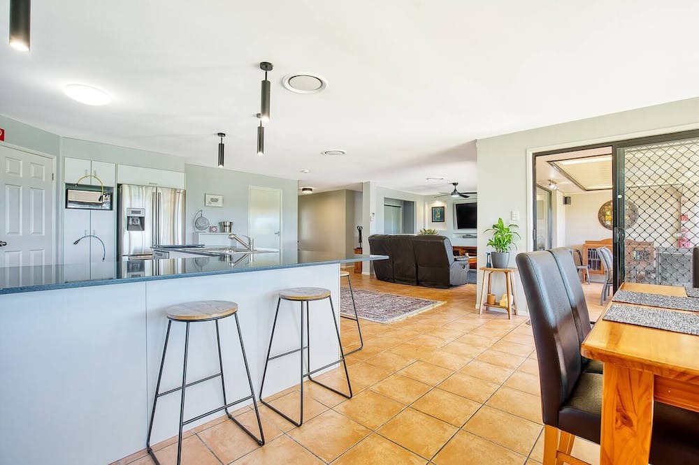 Photo of Kitchen in Oxenford
