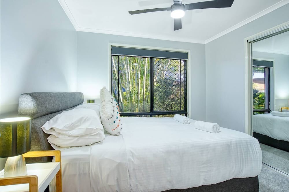 Photo of Bedroom in Oxenford