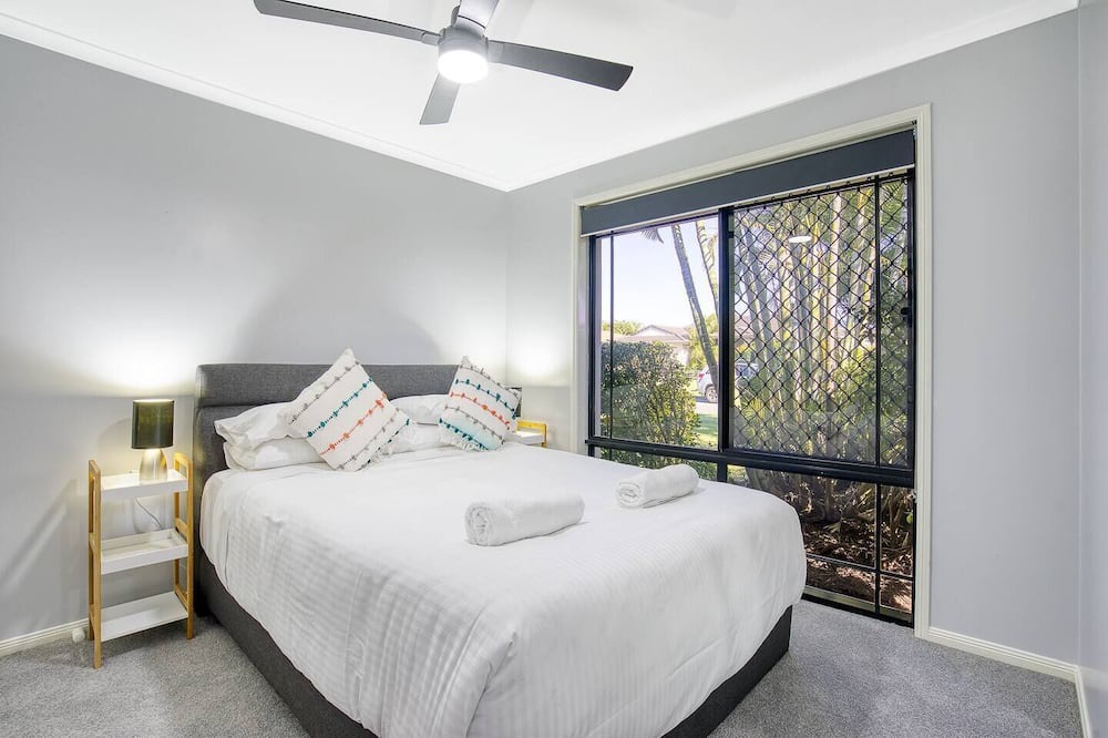 Photo of Bedroom in Oxenford