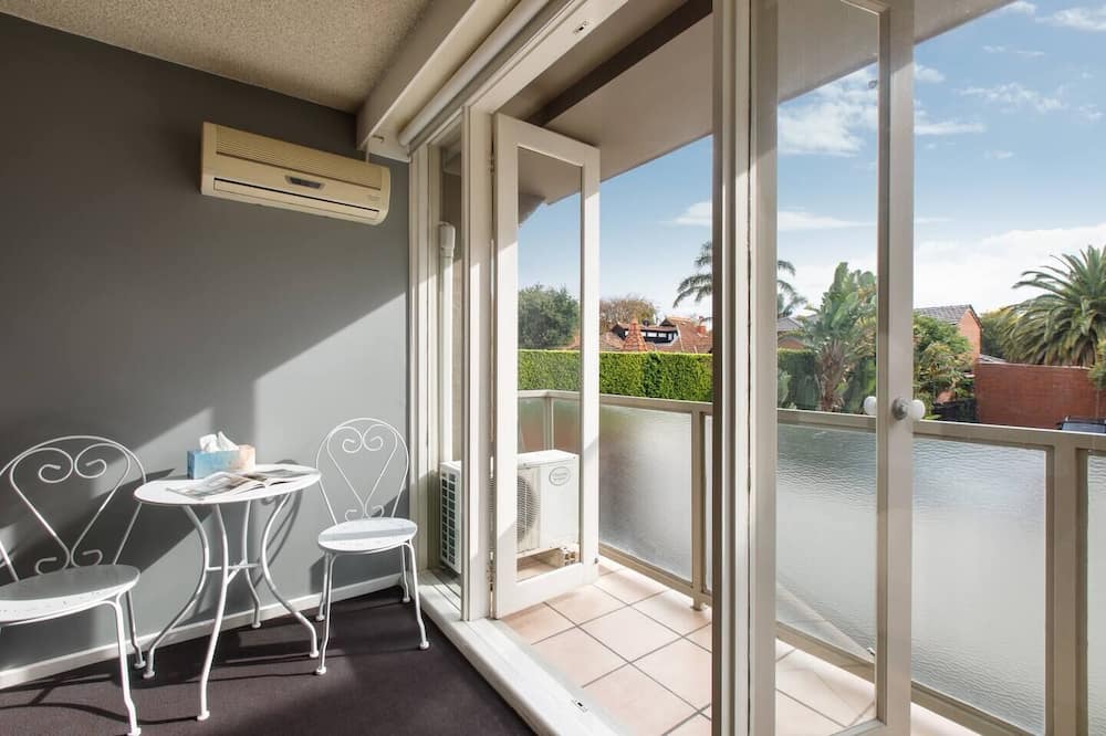 Photo of Patio Balcony in St Kilda West