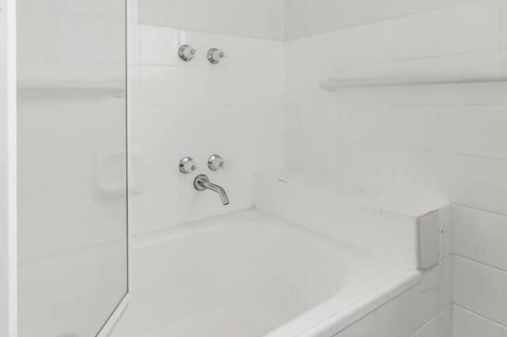 Photo of Bathroom in St. Kilda East