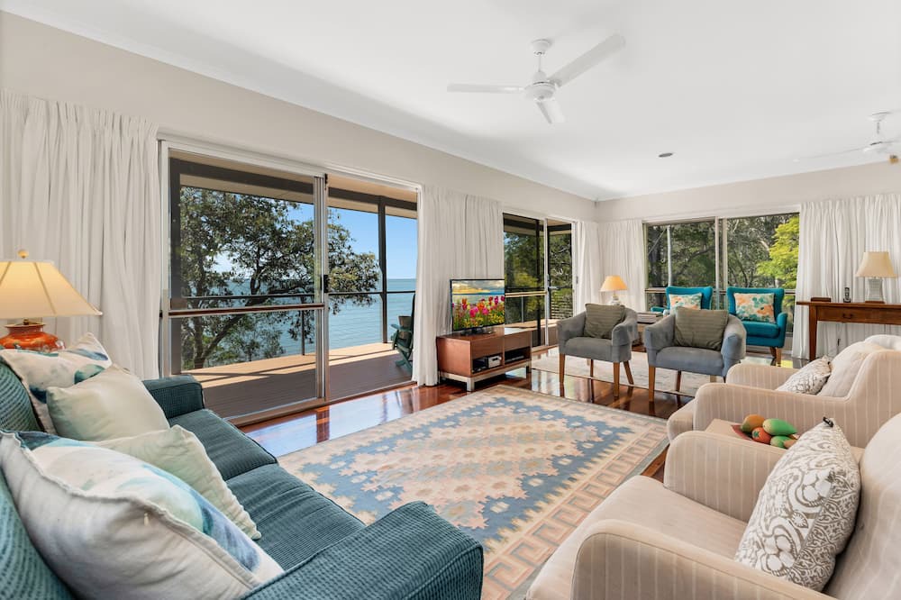 Photo of Livingroom in Boreen Point