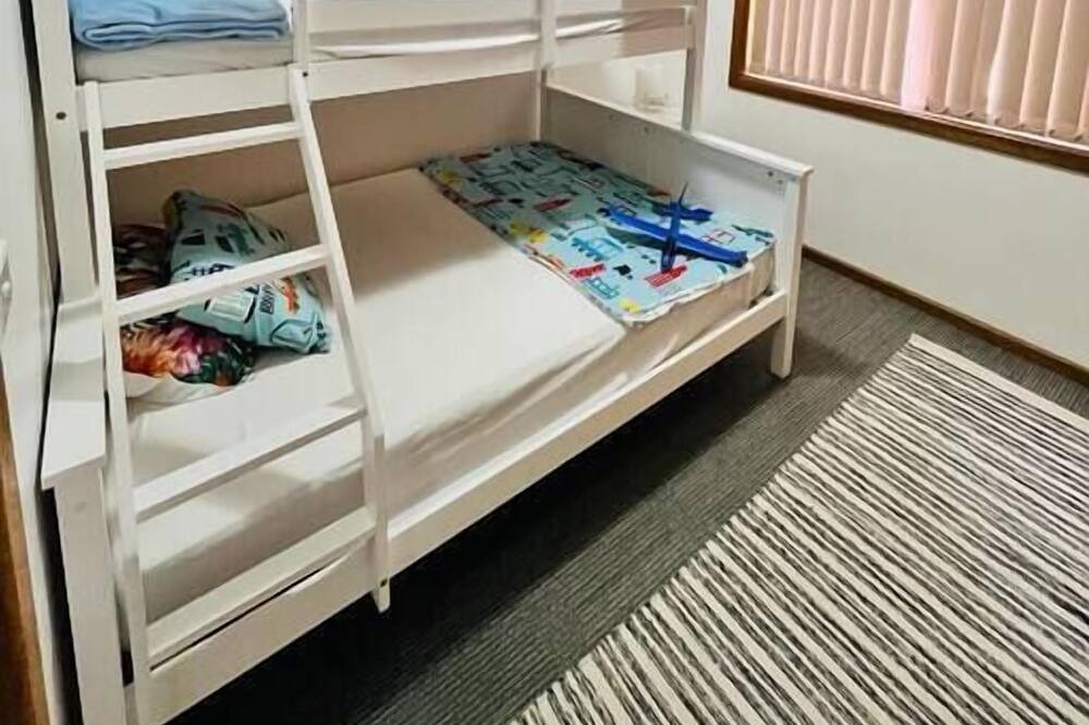 Photo of Bedroom in Denhams Beach