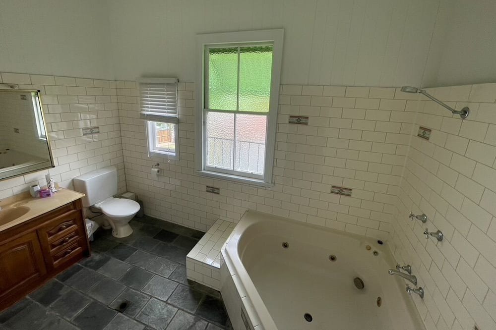 Photo of Bathroom in Paddington