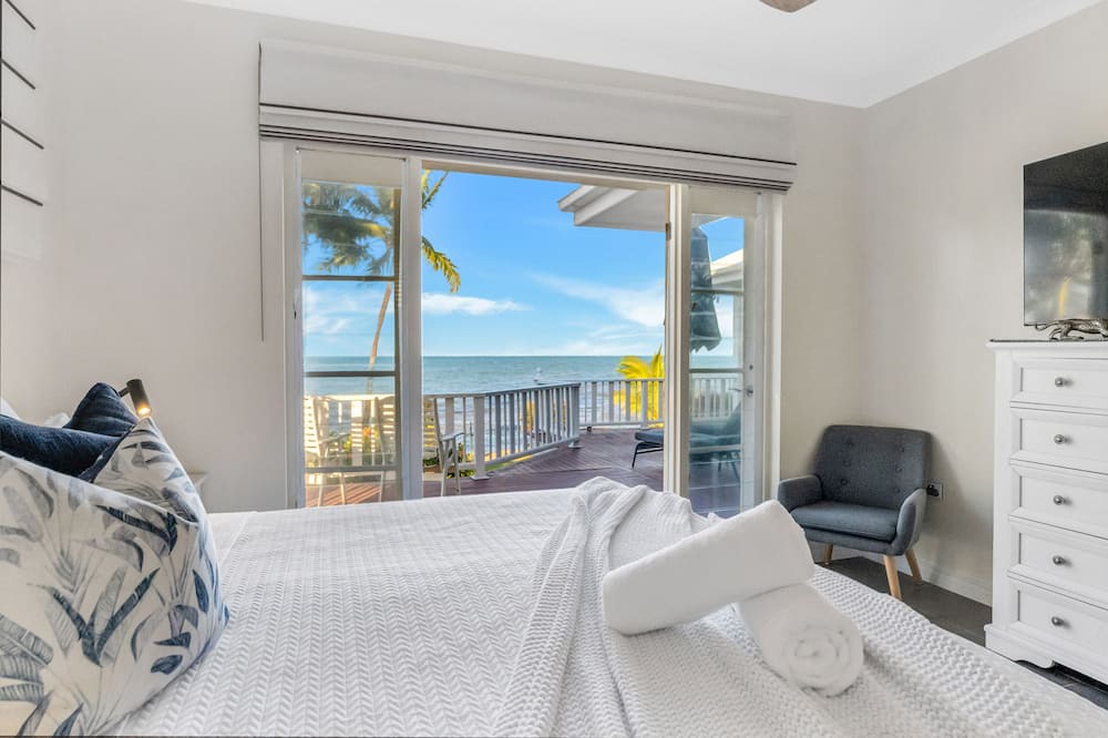 Photo of Bedroom in Holloways Beach