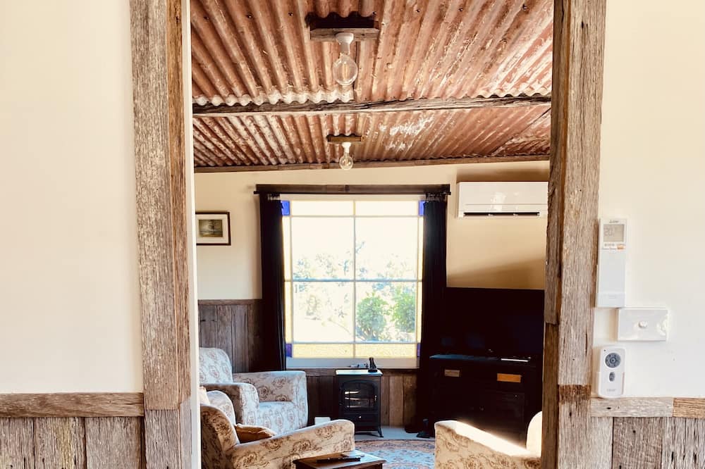 Photo of Livingroom in Deddington