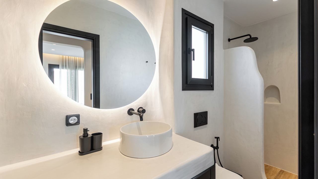 Photo of Bathroom in Plaka