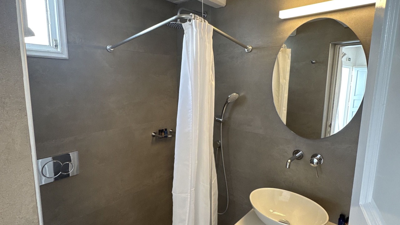 Photo of Bathroom in Ornos