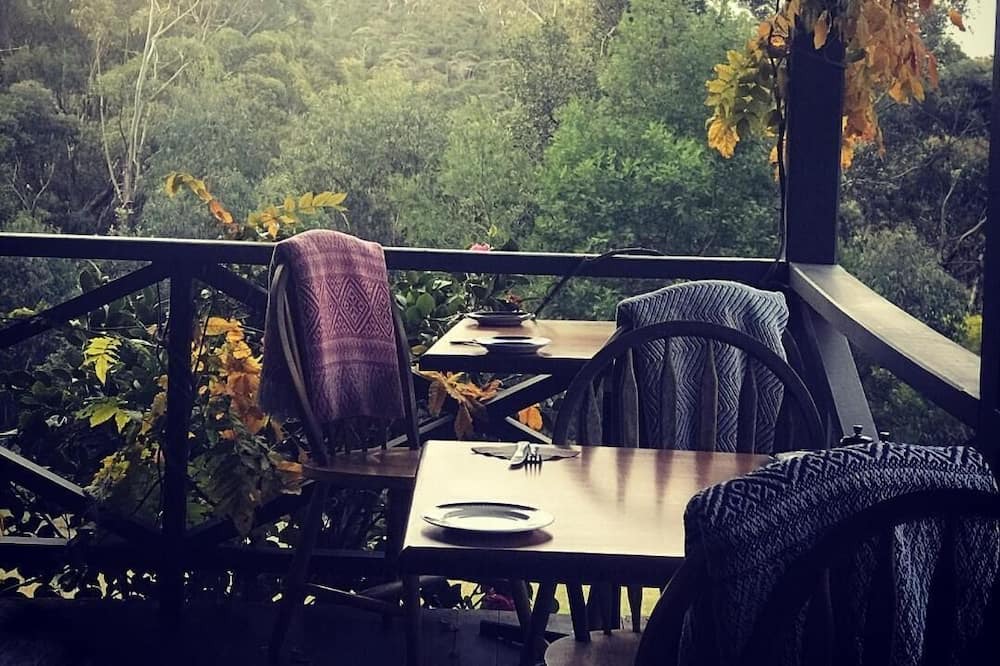 Photo of Patio Balcony in Kurrajong Heights