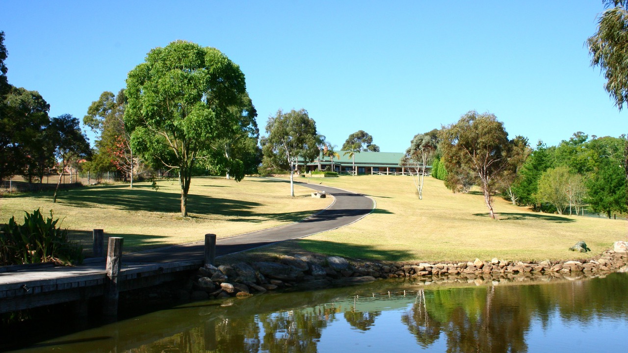 Photo of Outdoor in Middle Dural