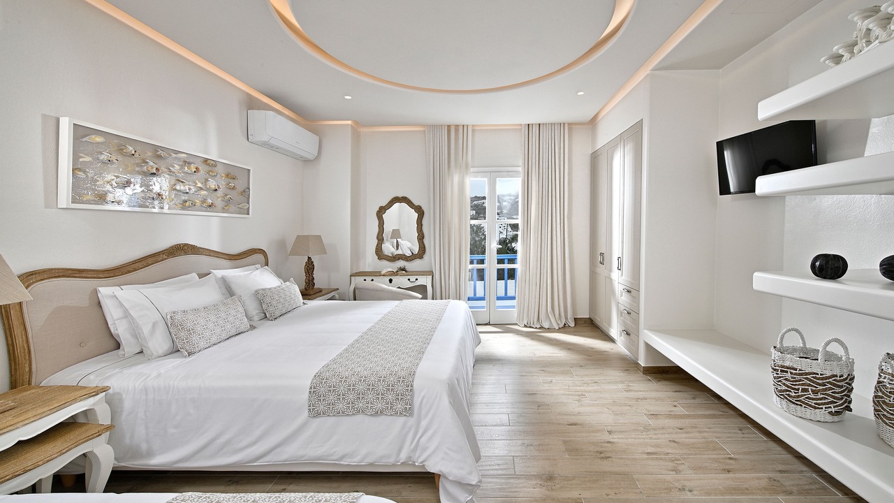 Photo of Bedroom in Ornos