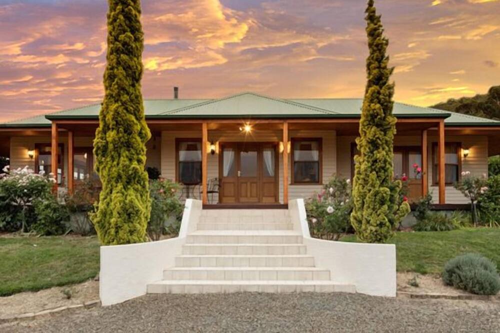 Photo of Outdoor in Wattle Grove
