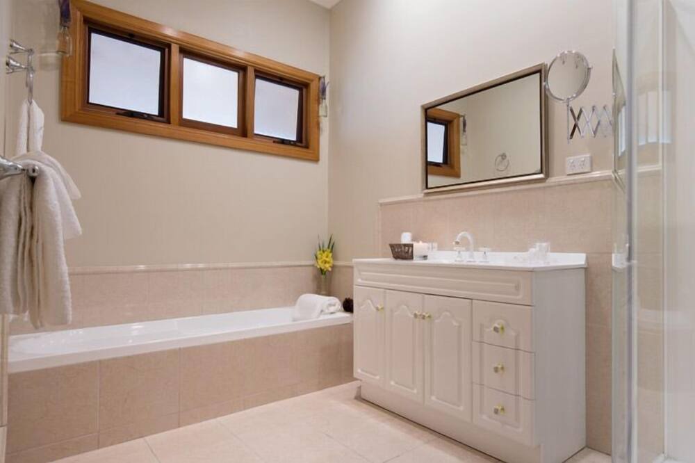 Photo of Bathroom in Wattle Grove