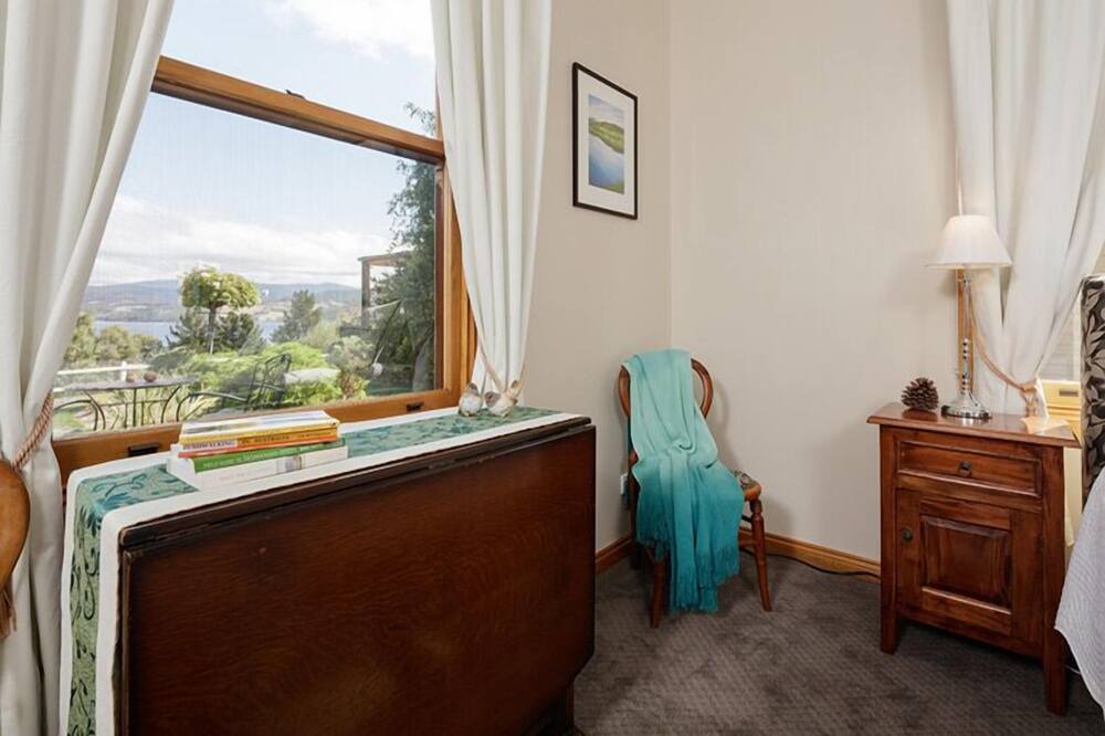 Photo of Bedroom in Wattle Grove