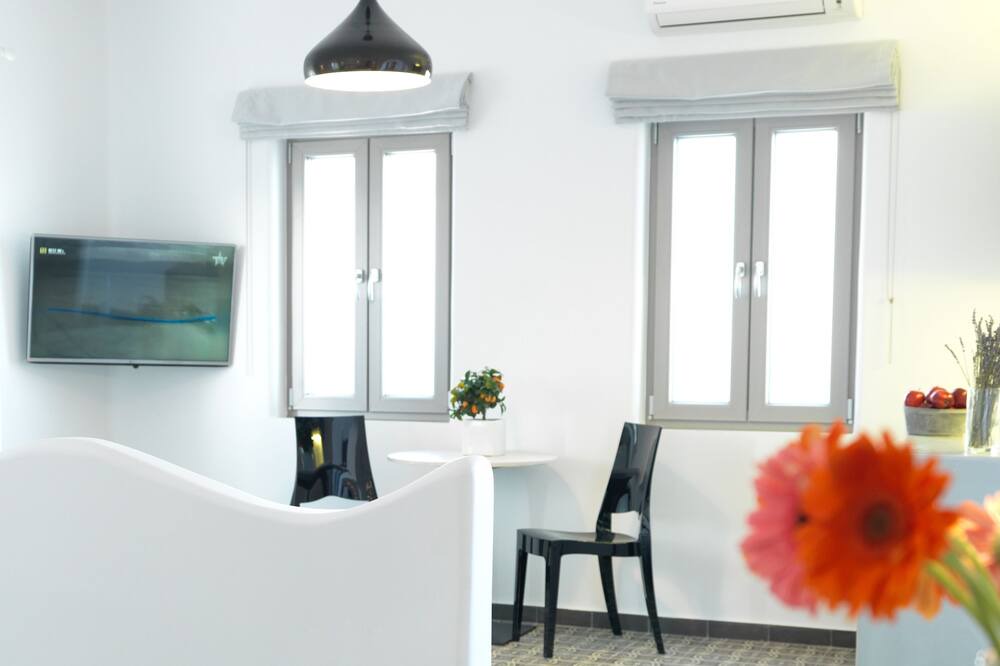 Photo of Livingroom in Vothon