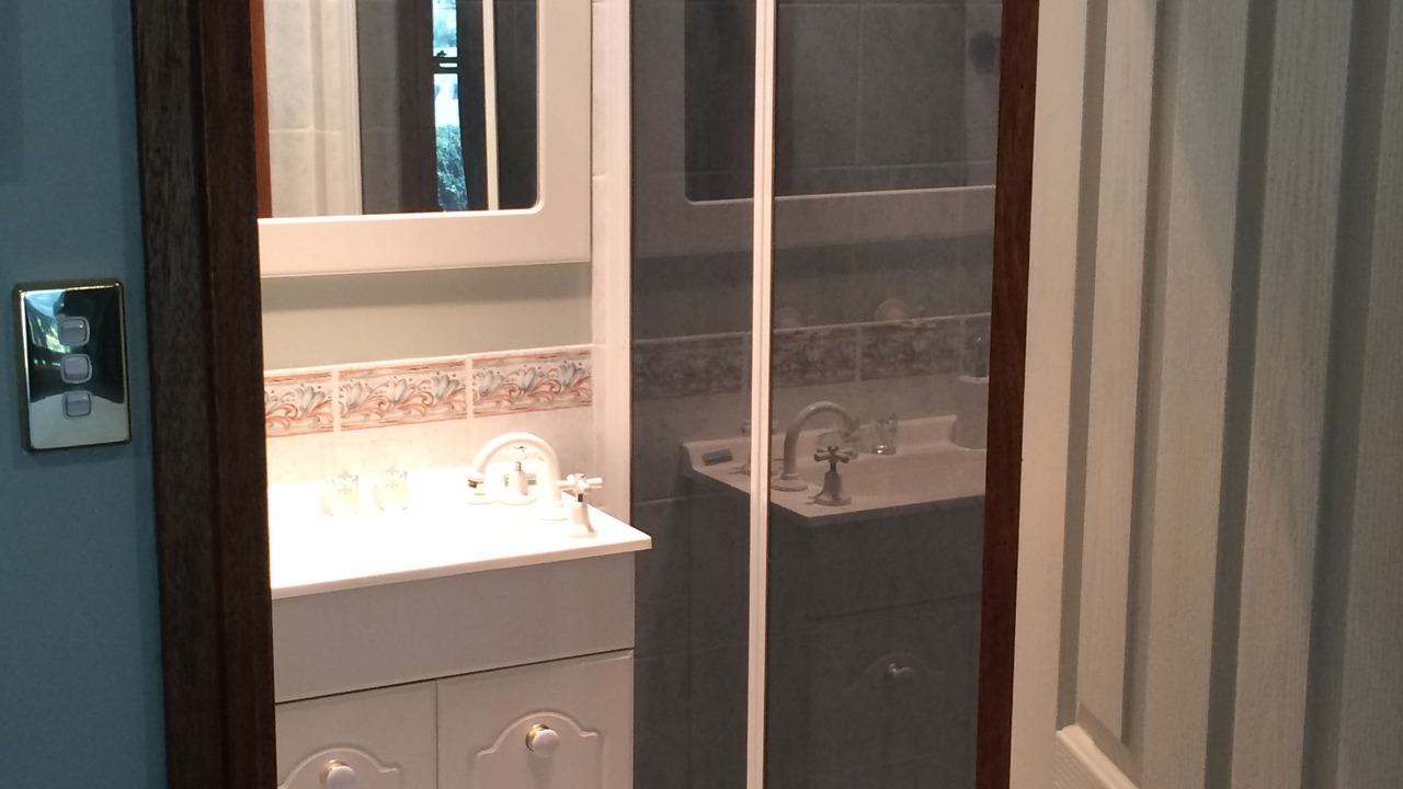 Photo of Bathroom in Barrengarry