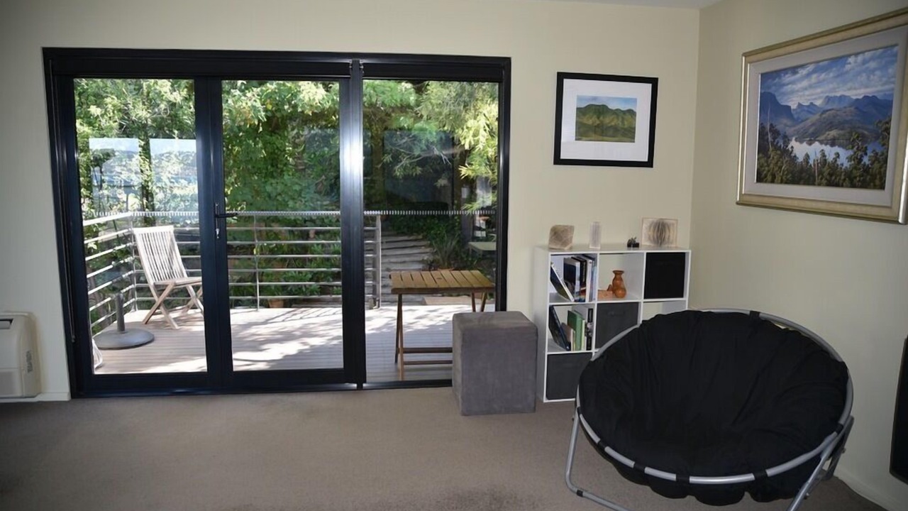 Photo of Livingroom in Sandy Bay