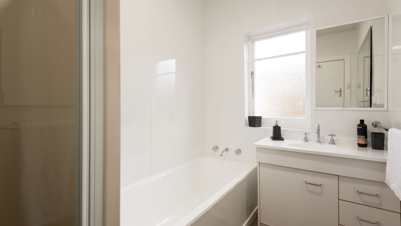 Photo of Bathroom in Penguin