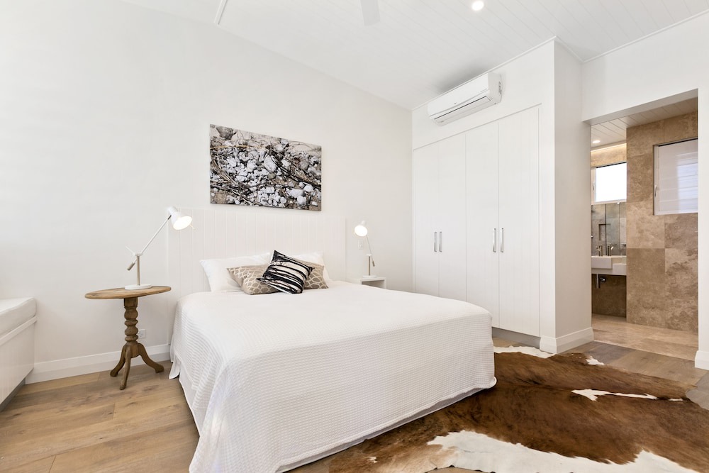 Photo of Bedroom in Sunshine Beach