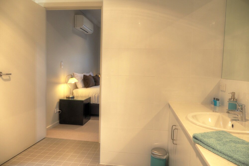 Photo of Bathroom in Kingscote