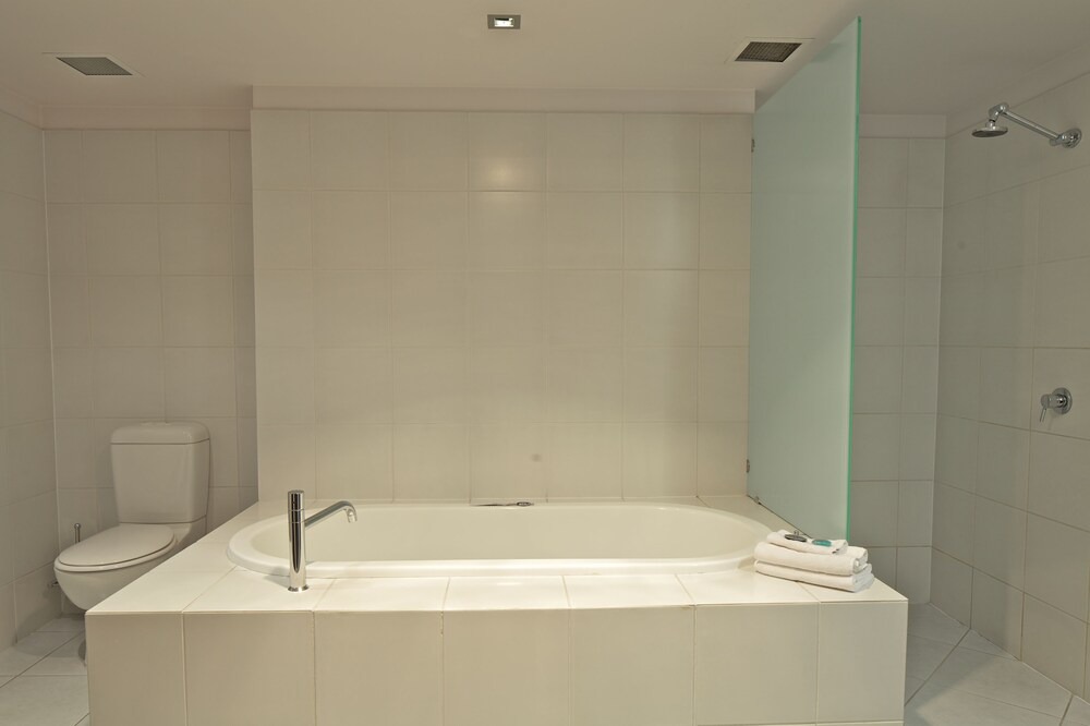 Photo of Bathroom in Sullivan's Cove