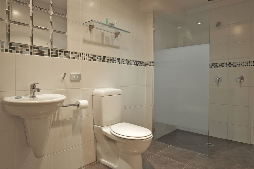 Photo of Bathroom in Sullivan's Cove