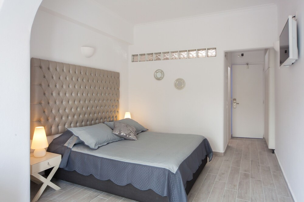 Photo of Bedroom in Fira