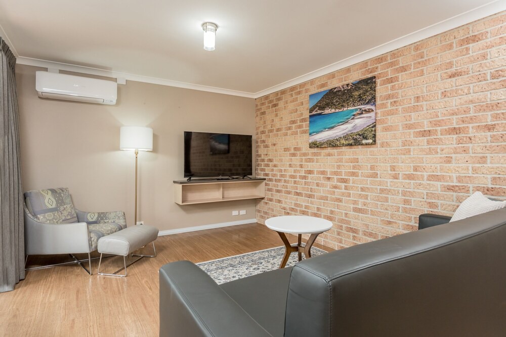 Photo of Livingroom in Centennial Park