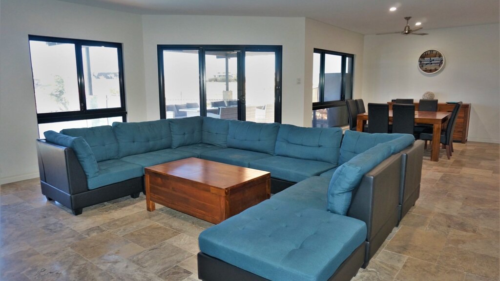 Photo of Livingroom in Exmouth
