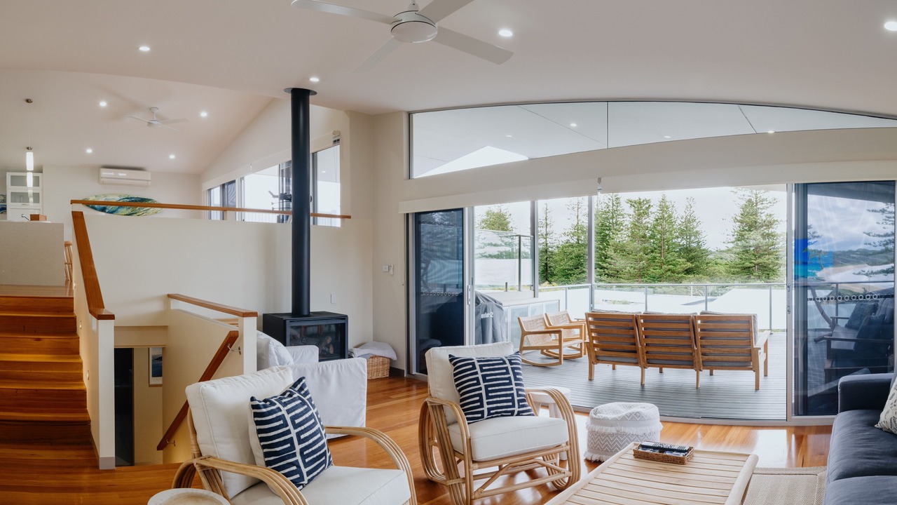 Photo of Livingroom in Black Head