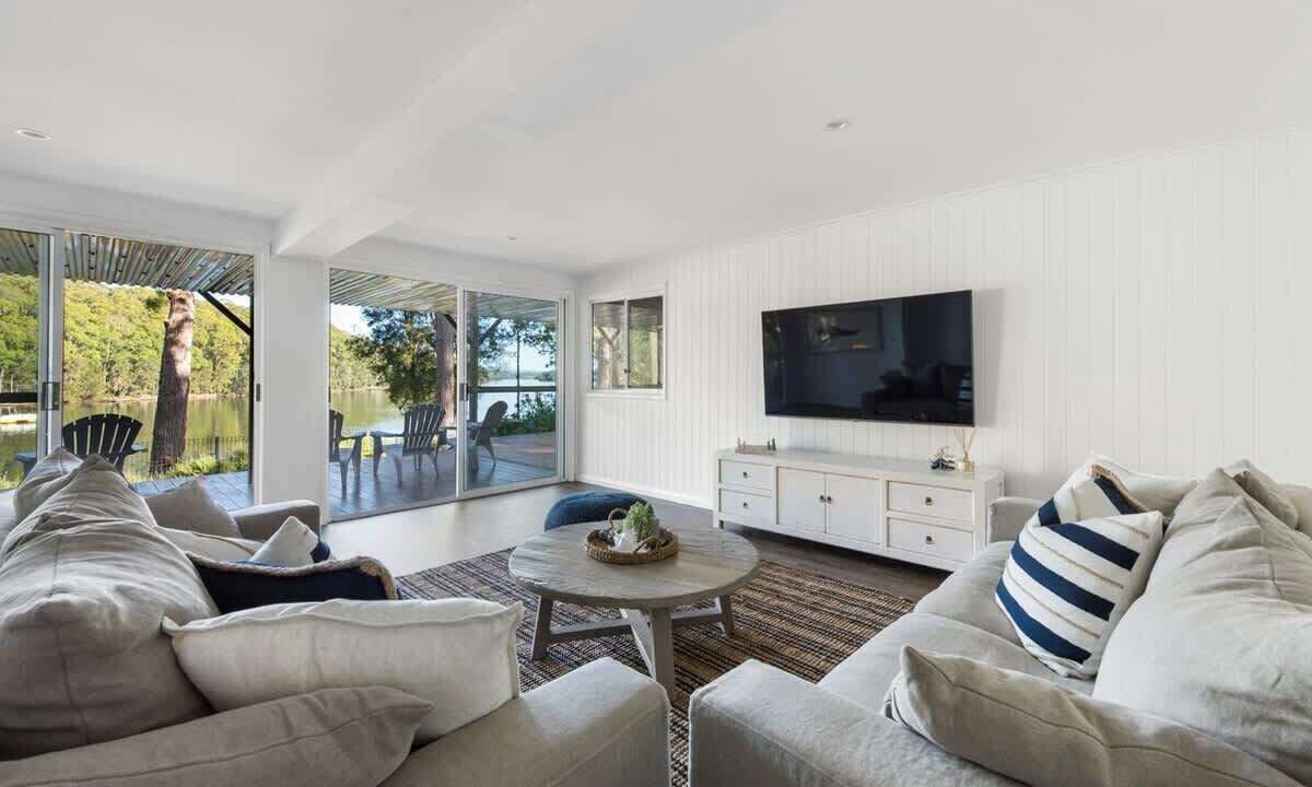 Photo of Livingroom in Burrill Lake