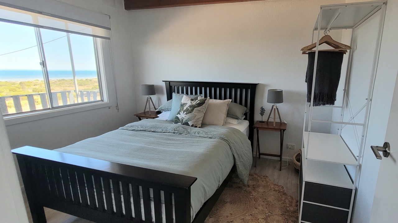 Photo of Bedroom in Tiddy Widdy Beach