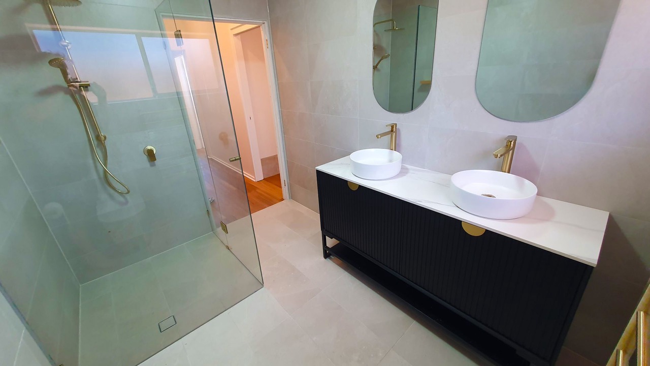 Photo of Bathroom in Sunshine