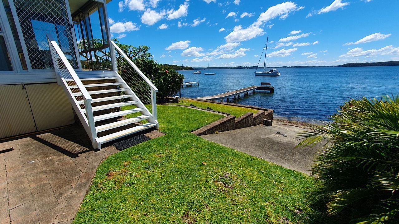 Photo of Outdoor in Sunshine