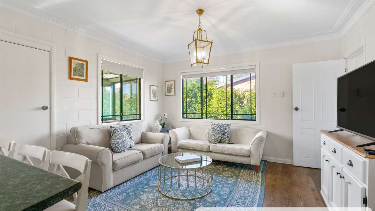Photo of Livingroom in Milton